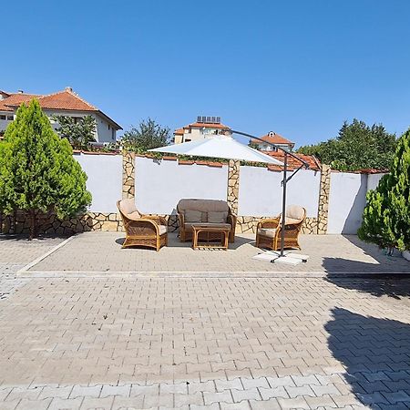 Sineva Guest House Равда Экстерьер фото