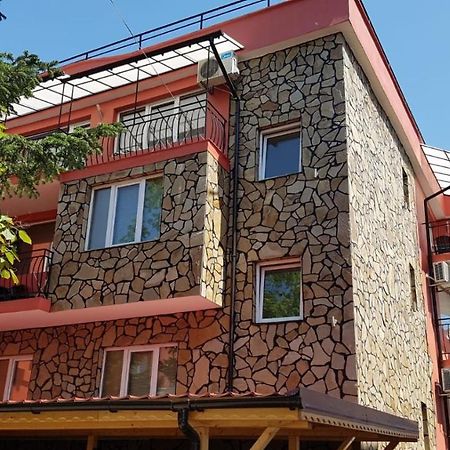 Sineva Guest House Равда Экстерьер фото