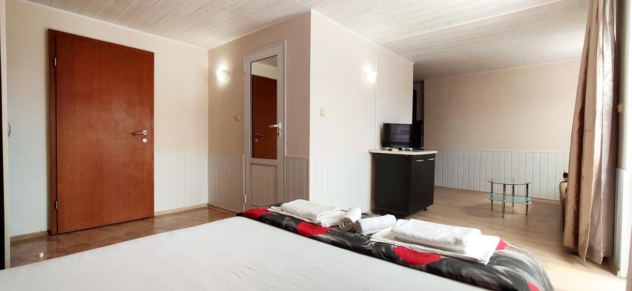 Sineva Guest House Равда Экстерьер фото