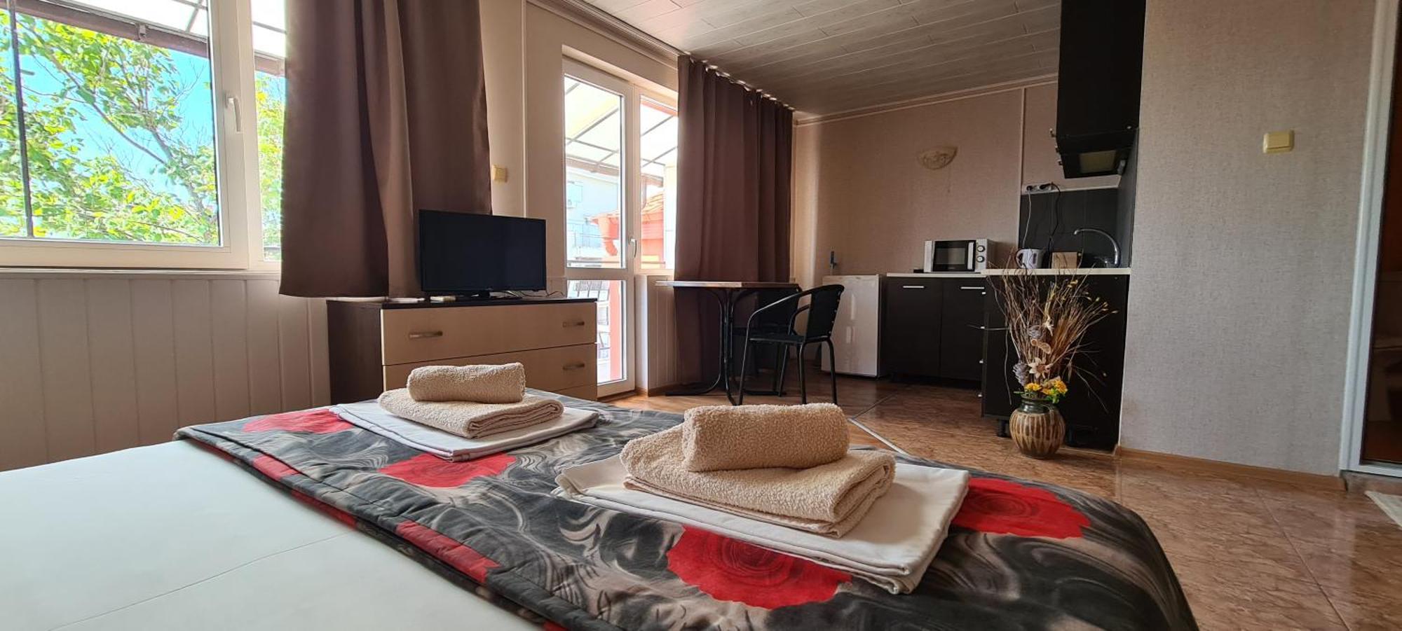 Sineva Guest House Равда Экстерьер фото