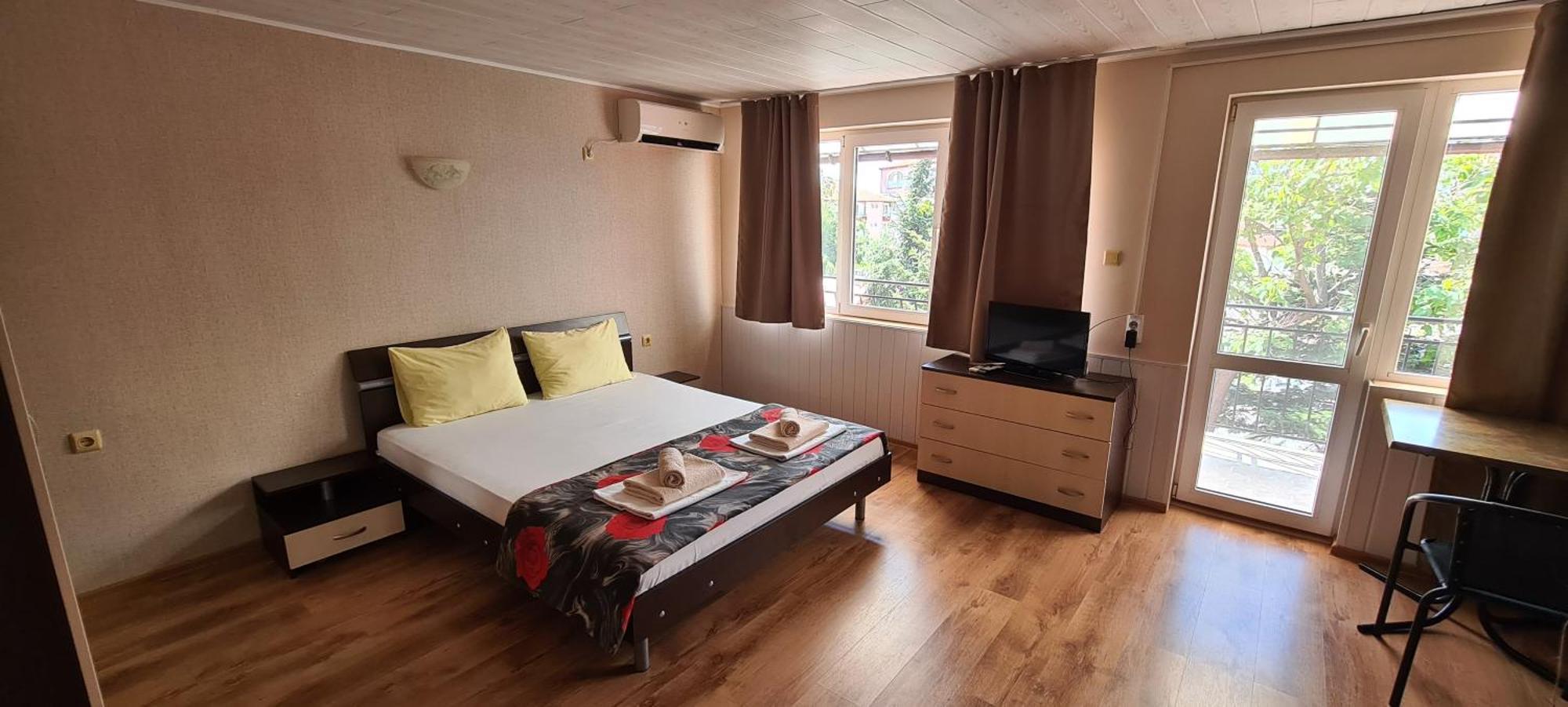 Sineva Guest House Равда Экстерьер фото